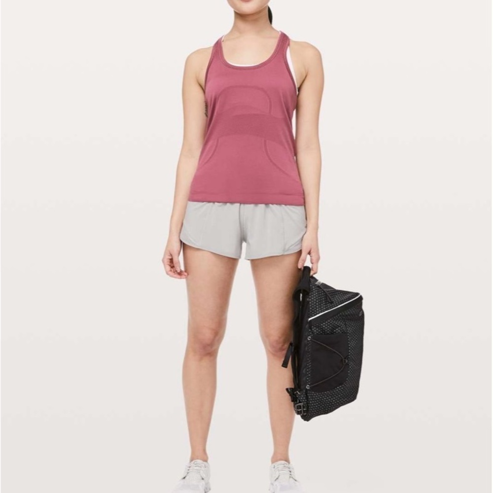 Lululemon Hotty Hot Short II *2.5” –French Clay – Size 2 Retired Color Like New - Picture 4 of 10